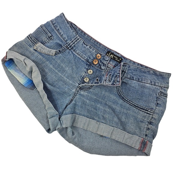 L.E.I. Ashley Low Rise "Tilly" Junior 13 Denim Shorts Blue Button Fly Cuffed Y2K - Picture 1 of 11